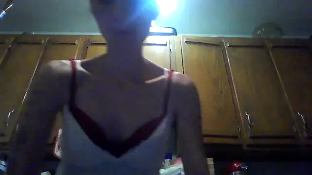Snapshot of mistresskitty_magic chatting on 06-29-26, 04:08 mistresskitty magic online show from 06-29-26, 04:08