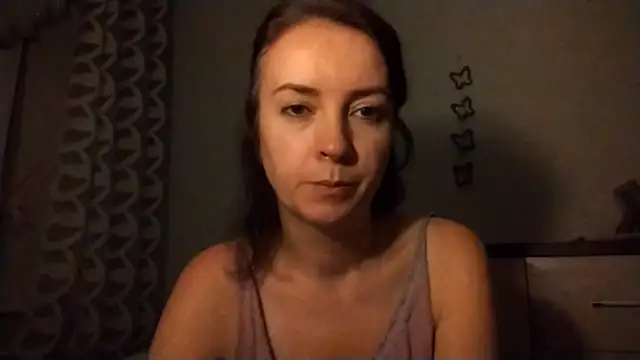 Snapshot of JenniferAlone chatting on 07-18-26, 08:12 JenniferAlone online show from 07-18-26, 08:12
