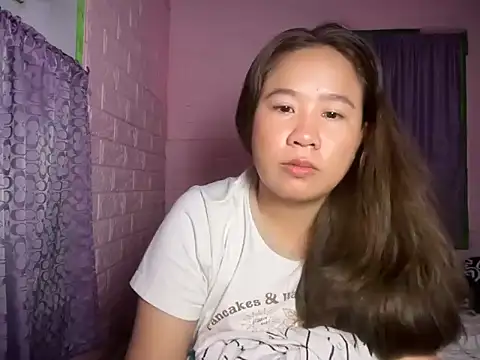 Snapshot of ur_asianyumi chatting on 06-10-26, 04:50 ur asianyumi online show from 06-10-26, 04:50