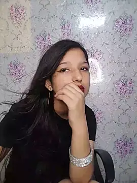 Snapshot of Queen_Rosyy chatting on 06-21-26, 04:15 Queen Rosyy online show from 06-21-26, 04:15