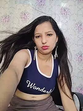 Snapshot of Queen_Rosyy chatting on 06-30-26, 03:07 Queen Rosyy online show from 06-30-26, 03:07