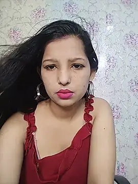 Snapshot of Queen_Rosyy chatting on 07-02-26, 02:00 Queen Rosyy online show from 07-02-26, 02:00