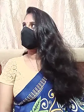 Clara-Lilly online show from 06-25-26, 04:34