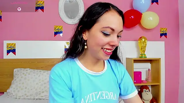 Snapshot of AshleyBenoitt chatting on 06-16-26, 05:26 AshleyBenoitt online show from 06-16-26, 05:26