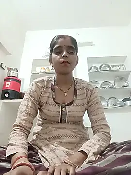 Snapshot of Rinjalji chatting on 07-08-26, 04:22 Rinjalji online show from 07-08-26, 04:22