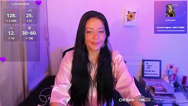 Snapshot of LauraToro_ chatting on 12-07-24, 08:55 LauraToro online show from 12-07-24, 08:55