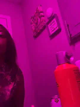 Snapshot of barbiethebody chatting on 06-17-26, 03:20 barbiethebody online show from 06-17-26, 03:20