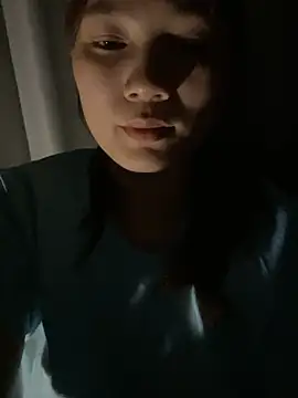 Vyy2000 online show from 07-19-26, 03:49