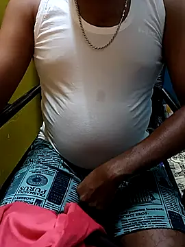 Snapshot of Lawrencedlkk007 chatting on 02-26-25, 05:28 Lawrencedlkk007 online show from 02-26-25, 05:28