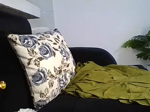 Snapshot of Amara254 chatting on 06-13-26, 04:54 Amara254 online show from 06-13-26, 04:54