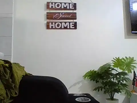 Snapshot of Amara254 chatting on 06-28-26, 05:24 Amara254 online show from 06-28-26, 05:24