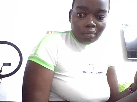 Snapshot of Amara254 chatting on 07-12-26, 05:42 Amara254 online show from 07-12-26, 05:42