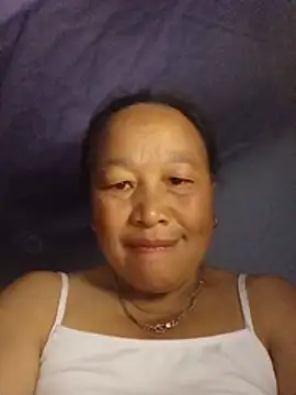 Snapshot of lylylai chatting on 06-11-26, 09:13 lylylai online show from 06-11-26, 09:13