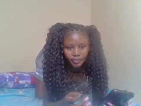 cute bee online show from 07-11-26, 11:17