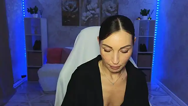 Snapshot of NikoleMills chatting on 07-14-26, 05:45 NikoleMills online show from 07-14-26, 05:45