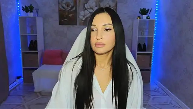 Snapshot of NikoleMills chatting on 07-25-26, 06:11 NikoleMills online show from 07-25-26, 06:11