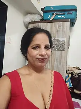 Snapshot of SWEETY01990 chatting on 07-17-26, 05:47 SWEETY01990 online show from 07-17-26, 05:47