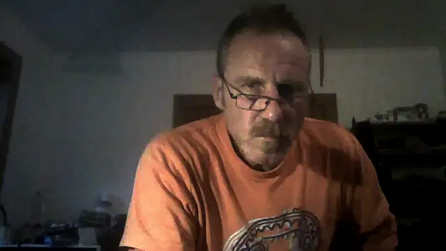 Snapshot of Greg0ri73 chatting on 06-11-26, 07:12 Greg0ri73 online show from 06-11-26, 07:12