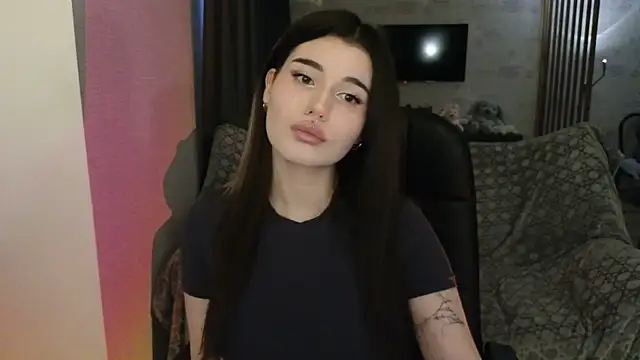 Snapshot of SolanaFlipper chatting on 06-27-26, 11:54 SolanaFlipper online show from 06-27-26, 11:54