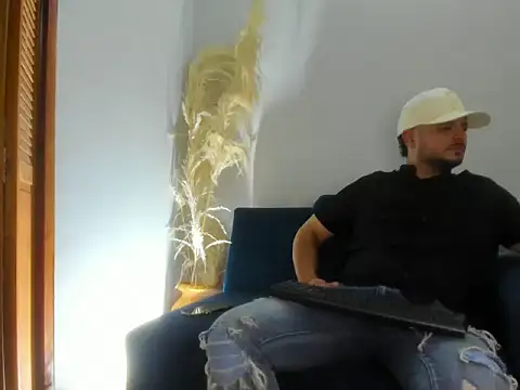jeann alexx online show from 06-24-26, 02:21