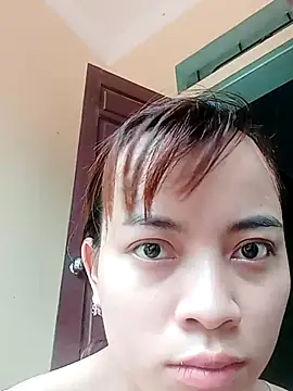 Snapshot of LinCil chatting on 06-16-26, 05:32 LinCil online show from 06-16-26, 05:32