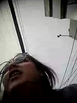 Snapshot of Aly_96 chatting on 06-24-26, 03:00 Aly 96 online show from 06-24-26, 03:00