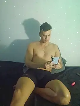 leocastro2920 online show from 06-23-26, 04:54