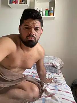 mineirinho3120 online show from 07-28-26, 11:17