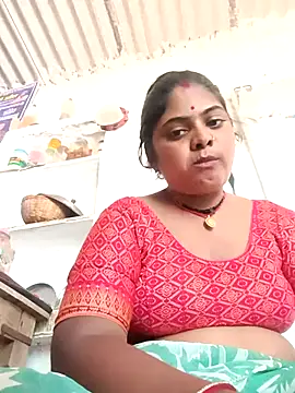 Snapshot of Cut_pihu56 chatting on 06-20-26, 03:53 Cut pihu56 online show from 06-20-26, 03:53