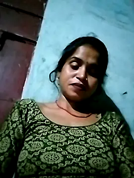 Snapshot of Cut_simran56 chatting on 06-11-26, 04:38 Cut simran56 online show from 06-11-26, 04:38