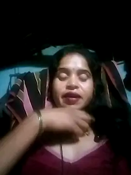 Snapshot of Cut_simran56 chatting on 06-12-26, 11:14 Cut simran56 online show from 06-12-26, 11:14