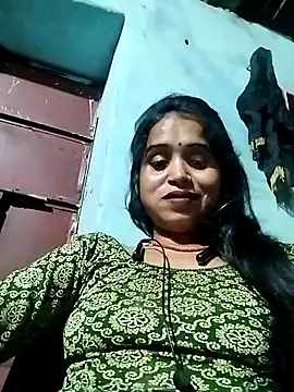 Snapshot of Cut_simran56 chatting on 06-16-26, 05:26 Cut simran56 online show from 06-16-26, 05:26