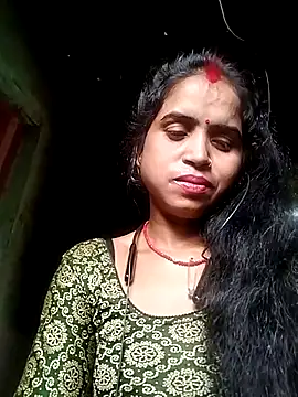 Snapshot of Cut_simran56 chatting on 06-26-26, 08:30 Cut simran56 online show from 06-26-26, 08:30