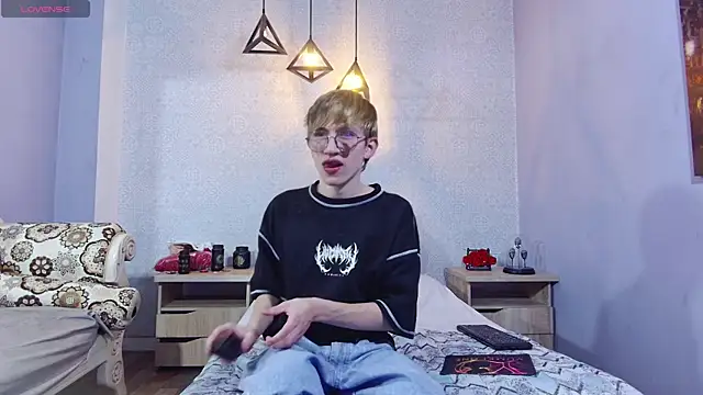 axell stone  online show from 07-11-26, 09:38