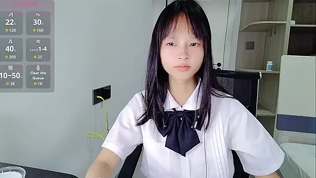 Snapshot of xiaoyu-22 chatting on 06-12-26, 06:34 xiaoyu-22 online show from 06-12-26, 06:34