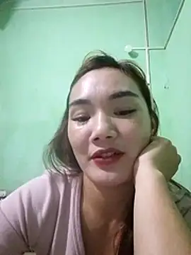 Snapshot of Voiva11 chatting on 06-27-26, 12:22 Voiva11 online show from 06-27-26, 12:22