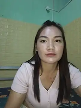 Snapshot of Voiva11 chatting on 07-16-26, 12:16 Voiva11 online show from 07-16-26, 12:16