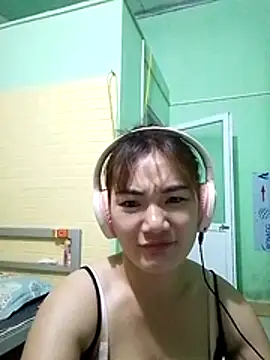 Snapshot of Voiva11 chatting on 07-19-26, 08:56 Voiva11 online show from 07-19-26, 08:56