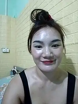 Snapshot of Voiva11 chatting on 07-25-26, 03:53 Voiva11 online show from 07-25-26, 03:53