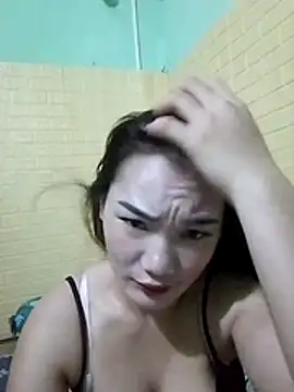 Snapshot of Voiva11 chatting on 07-29-26, 01:15 Voiva11 online show from 07-29-26, 01:15