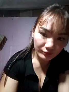 Snapshot of Voiva11 chatting on 07-31-26, 01:54 Voiva11 online show from 07-31-26, 01:54