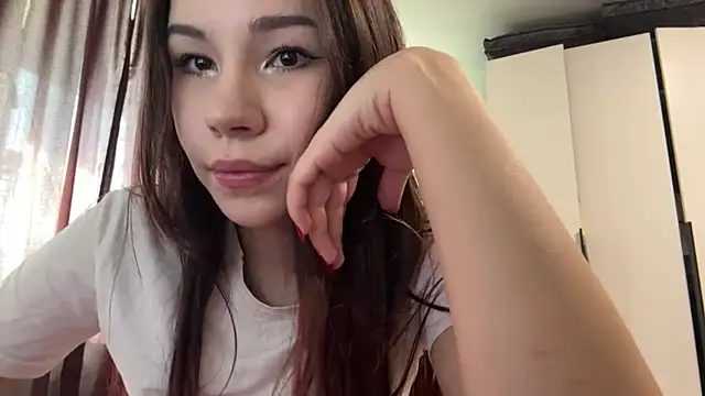 HotGirlMilla online show from 06-30-26, 02:29
