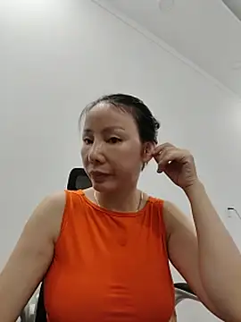 Snapshot of Fanritar chatting on 07-23-26, 01:58 Fanritar online show from 07-23-26, 01:58