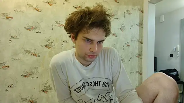 Snapshot of matthewglitch chatting on 06-12-26, 05:12 matthewglitch online show from 06-12-26, 05:12