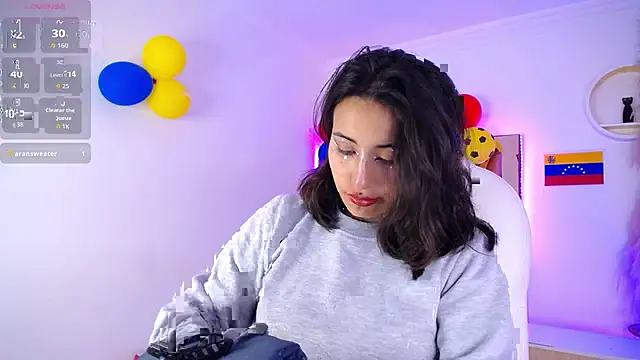 Camiila  1 online show from 07-04-26, 12:11