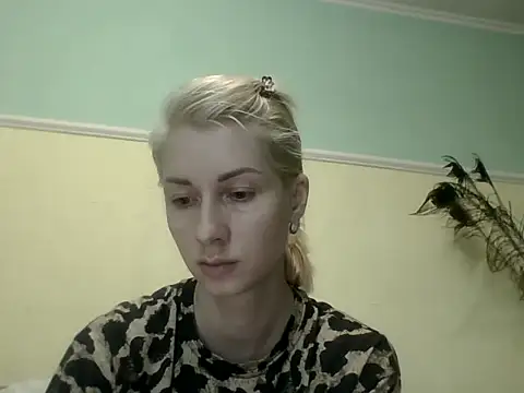 Snapshot of AmberandBlond chatting on 06-14-26, 03:25 AmberandBlond online show from 06-14-26, 03:25