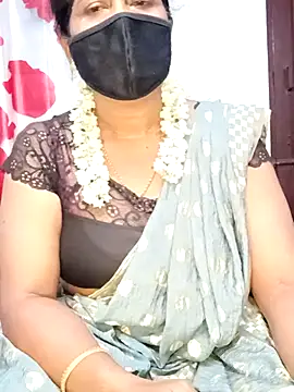 Snapshot of tamil_sarah chatting on 06-29-26, 04:18 tamil sarah online show from 06-29-26, 04:18