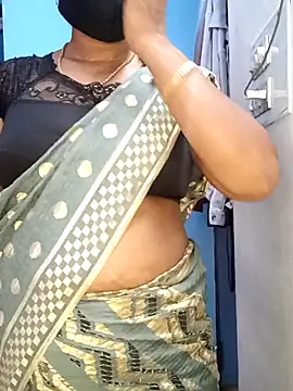 Snapshot of tamil_sarah chatting on 07-01-26, 04:14 tamil sarah online show from 07-01-26, 04:14