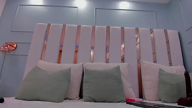 Snapshot of shayra_alina chatting on 08-09-26, 04:50 shayra alina online show from 08-09-26, 04:50