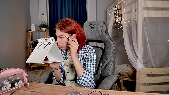 SeraphineDuskryn online show from 07-21-26, 08:49